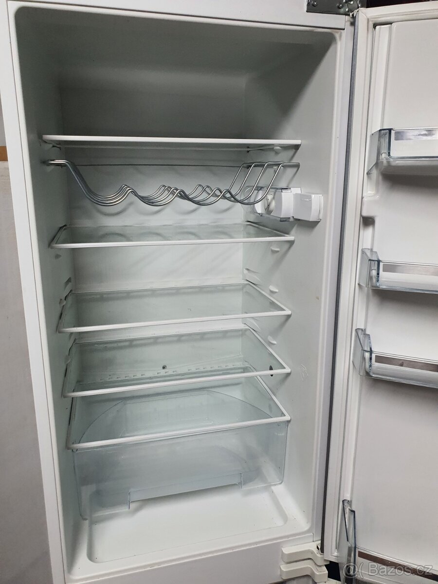 TOP VESTAVNÁ lednice s mrazákem SIEMENS - 2