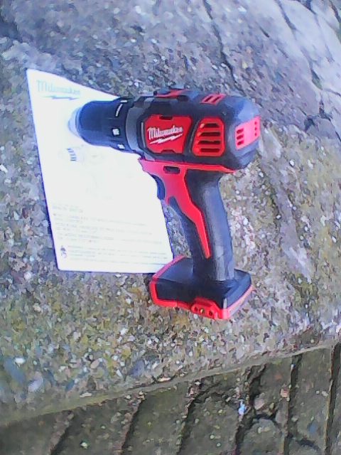 MILWAUKEE M18 BDD-0 aku vrtačka šroubovák - 2