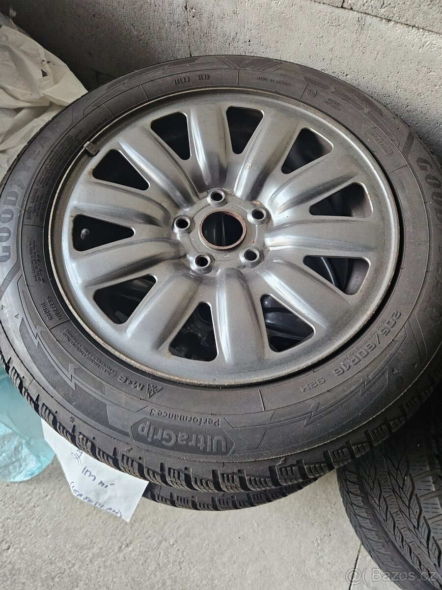 4x zimní kola Octavia III 205 / 60 R16 Goodyear - 2