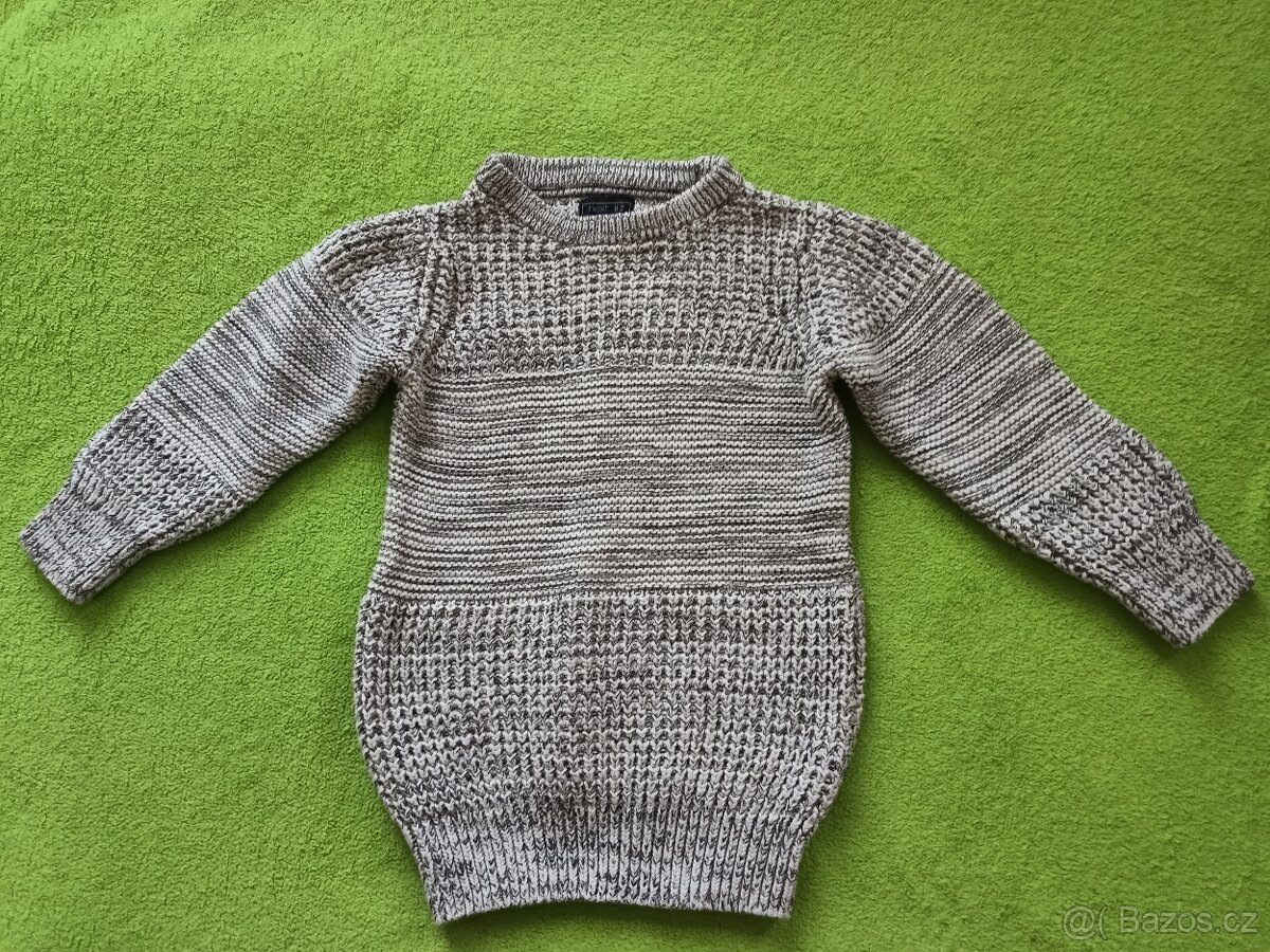 Set oblečení a doplňků pro holky - 2