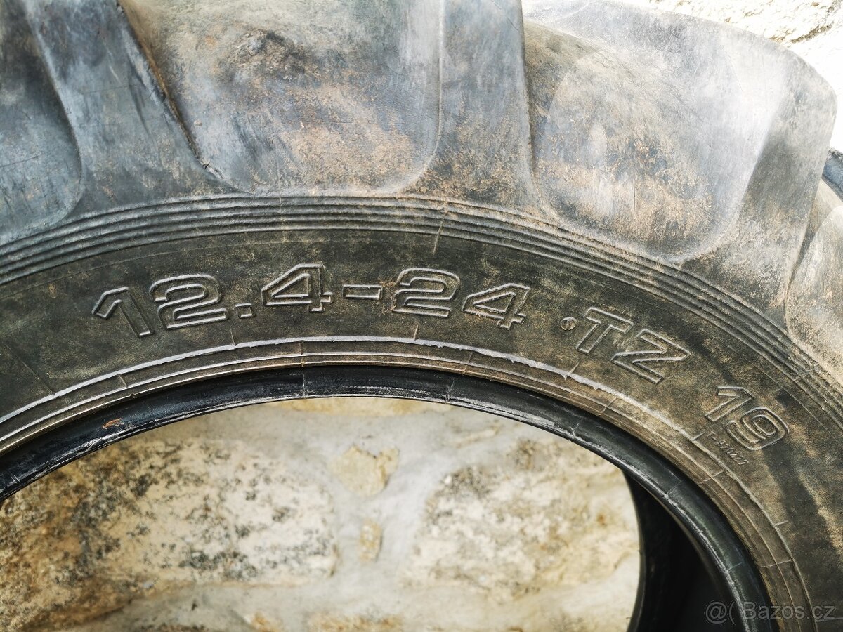 prodám pneu traktorové přední - 2