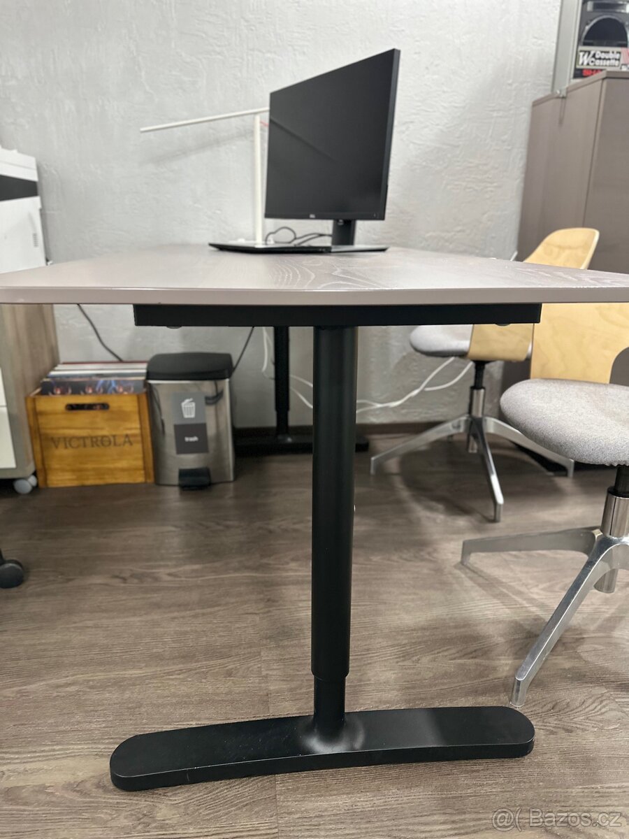 Kancelářský stůl IKEA BEKANT 160×80 – dubový dekor - 2