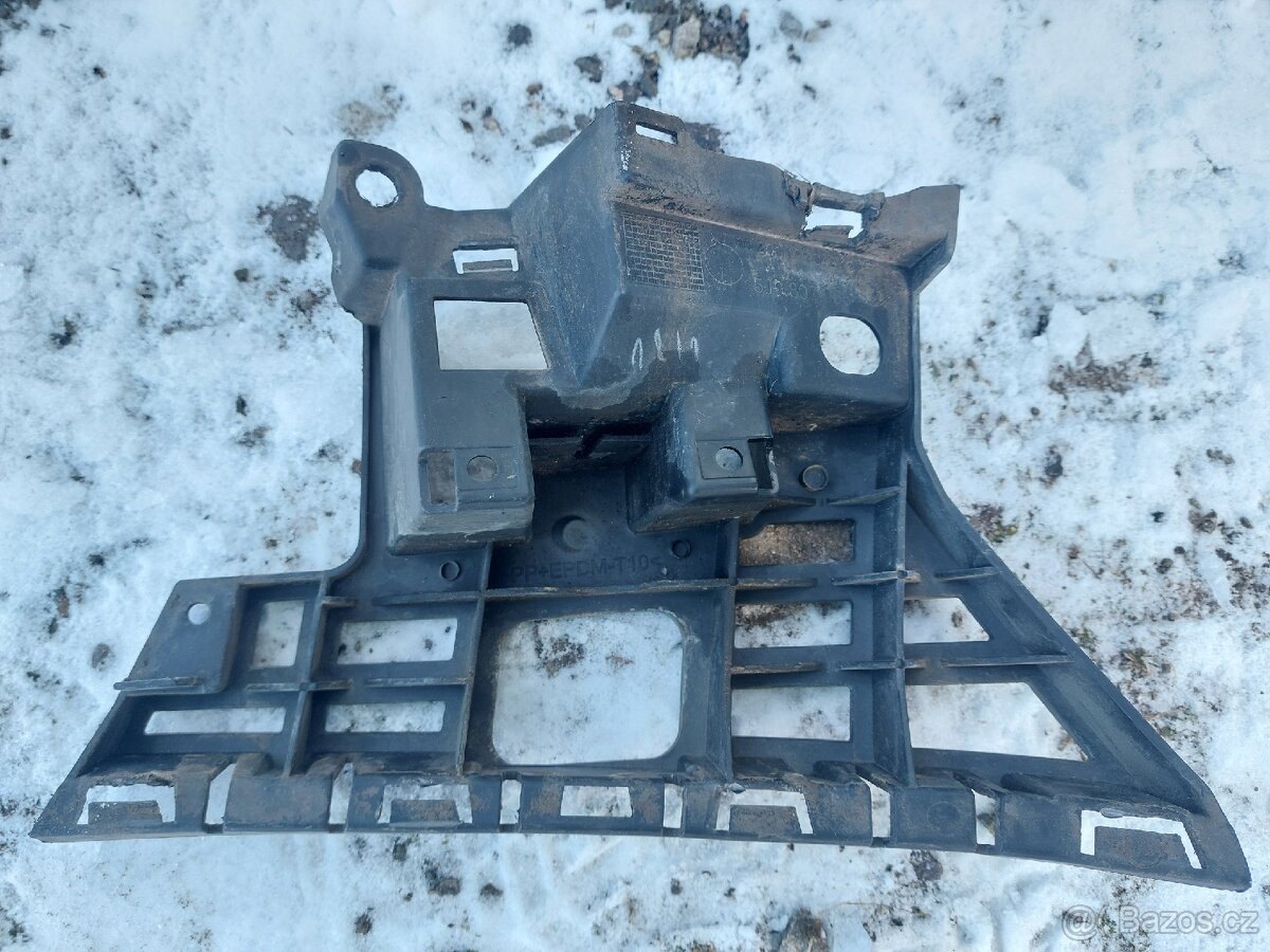 Škoda Fabia 2 DRŽÁK NÁRAZNÍKU - 2