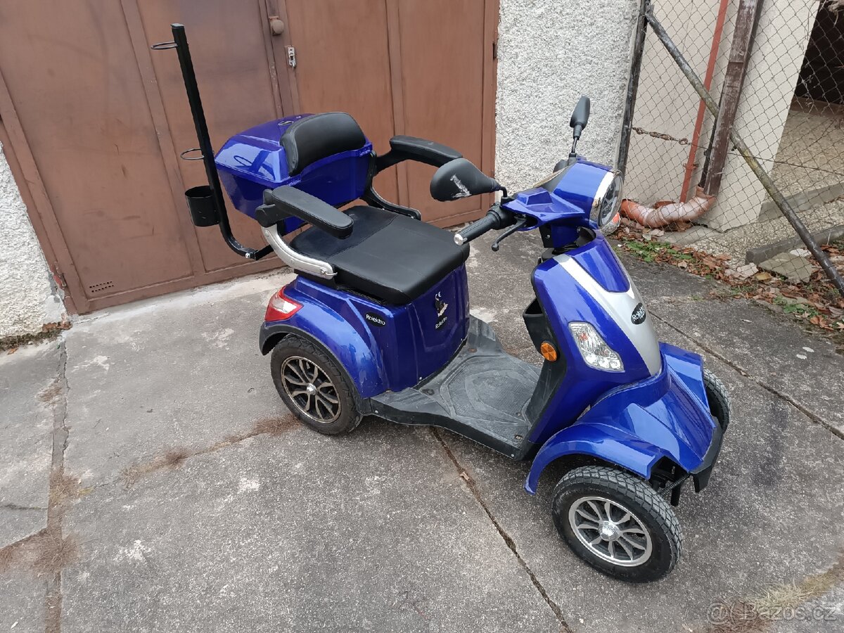 4 kolový elektrický vozík Rolektro pro seniory - 2