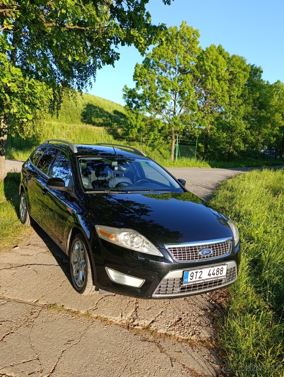 Prodám Ford Mondeo r.v.2010 - 2