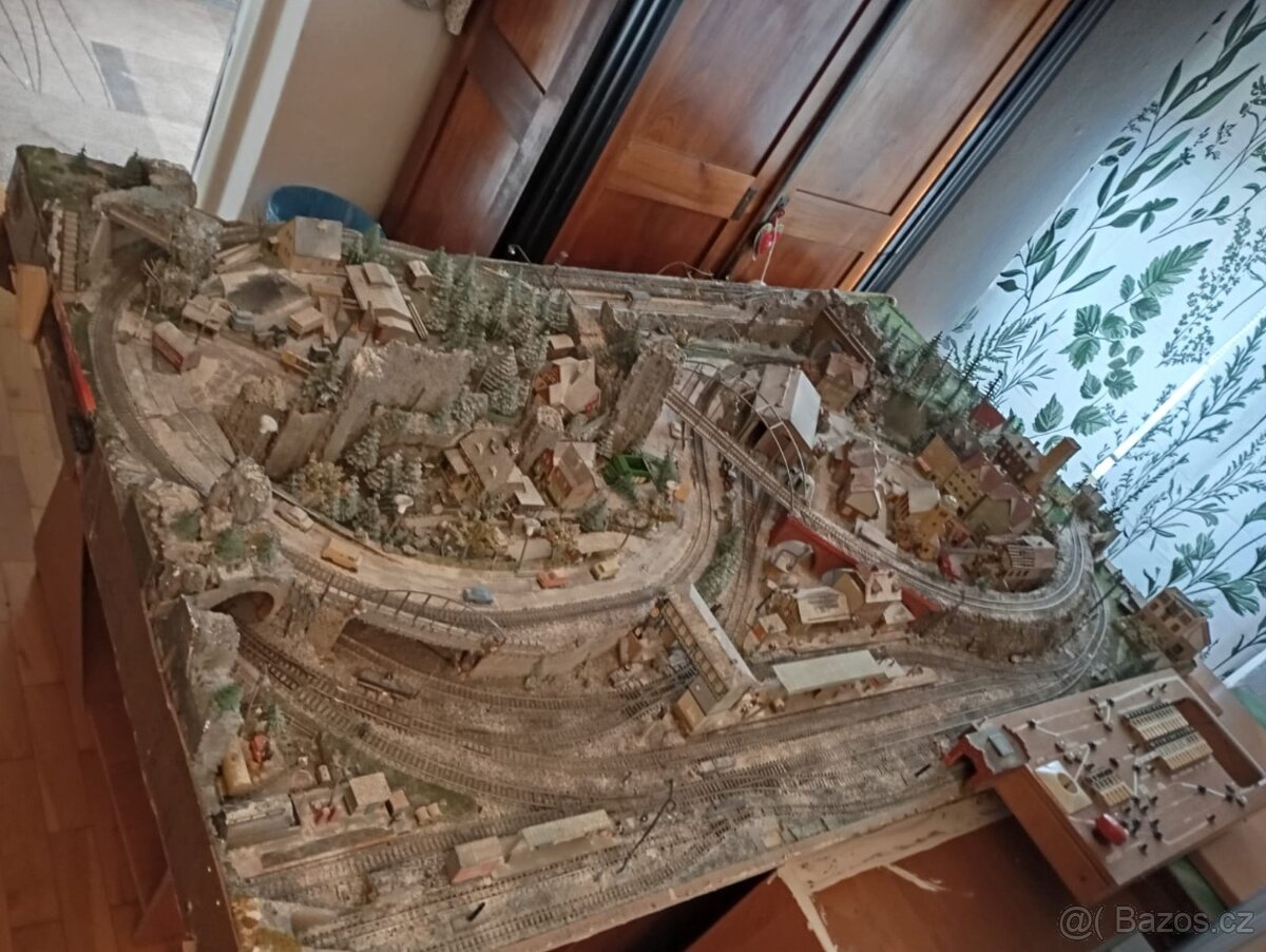 Kolejiště ,vláčky - 2