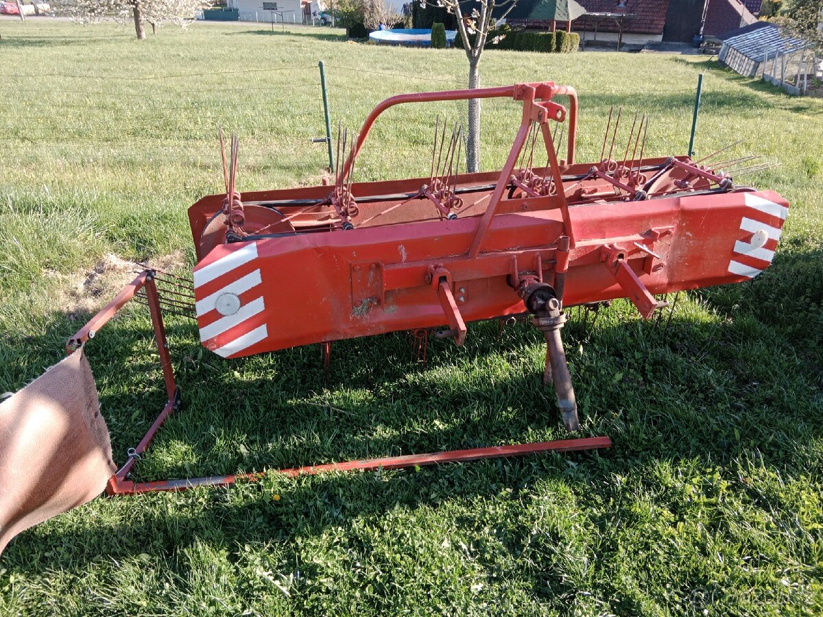 Obraceč / shrnovač Ton - 2