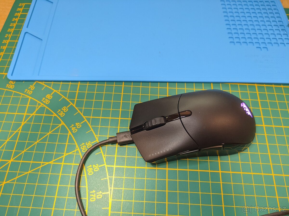 Herní myš CORSAIR SABRE PRO RGB - 2
