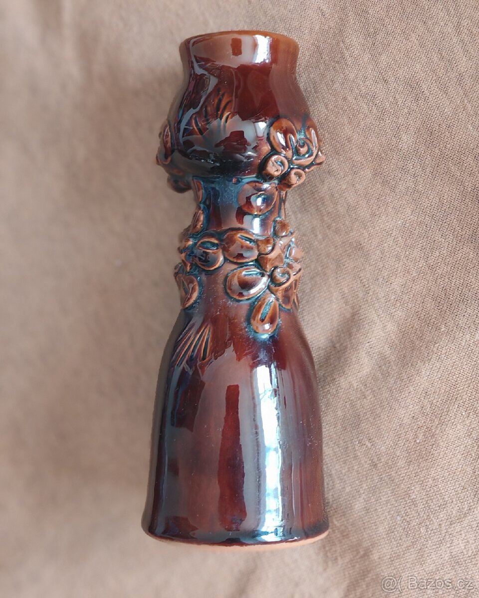 Hnědá keramika - 2