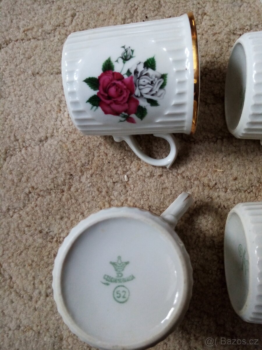 Hrnky Czechoslovakia růže 6 ks - 2