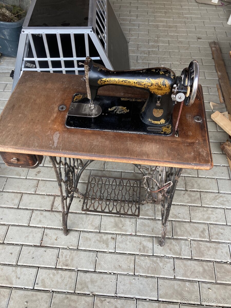 Šicí stroj Singer - 2