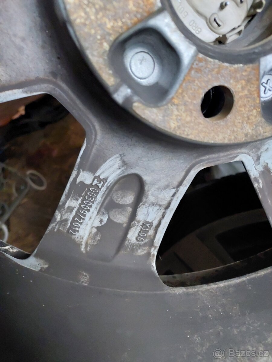 Original ALU kola Audi 17" 8J ET39 - 2