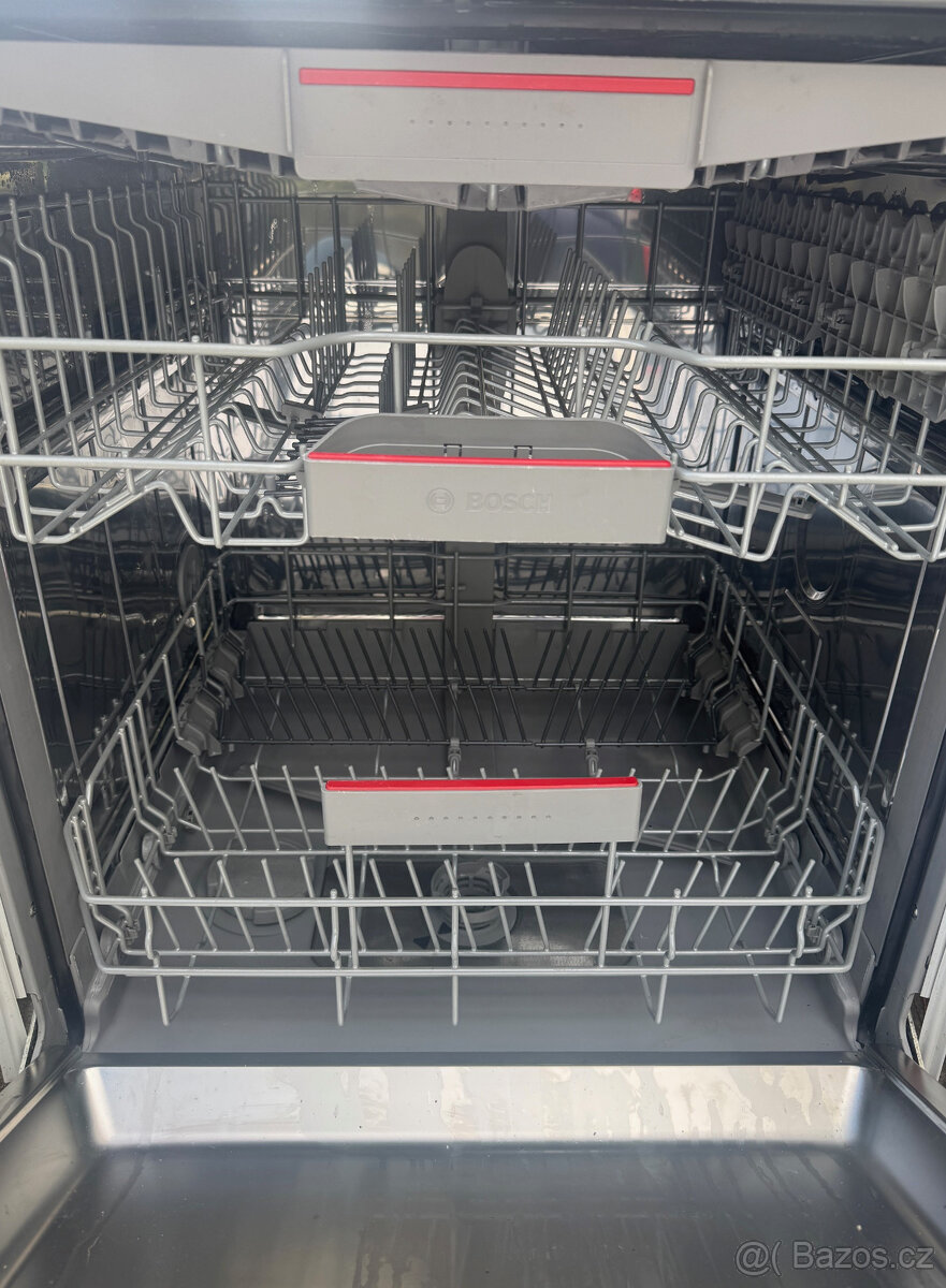 Myčka bosch plně integrovaná silence plus 3 KOŠE - 2