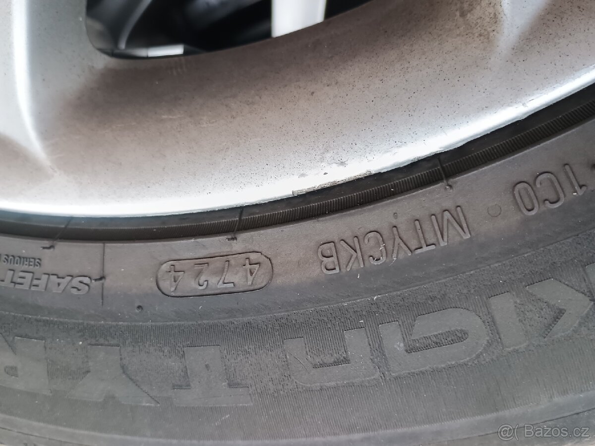 Letní kola Nokian Tyres R17 235/45 5112 - 2