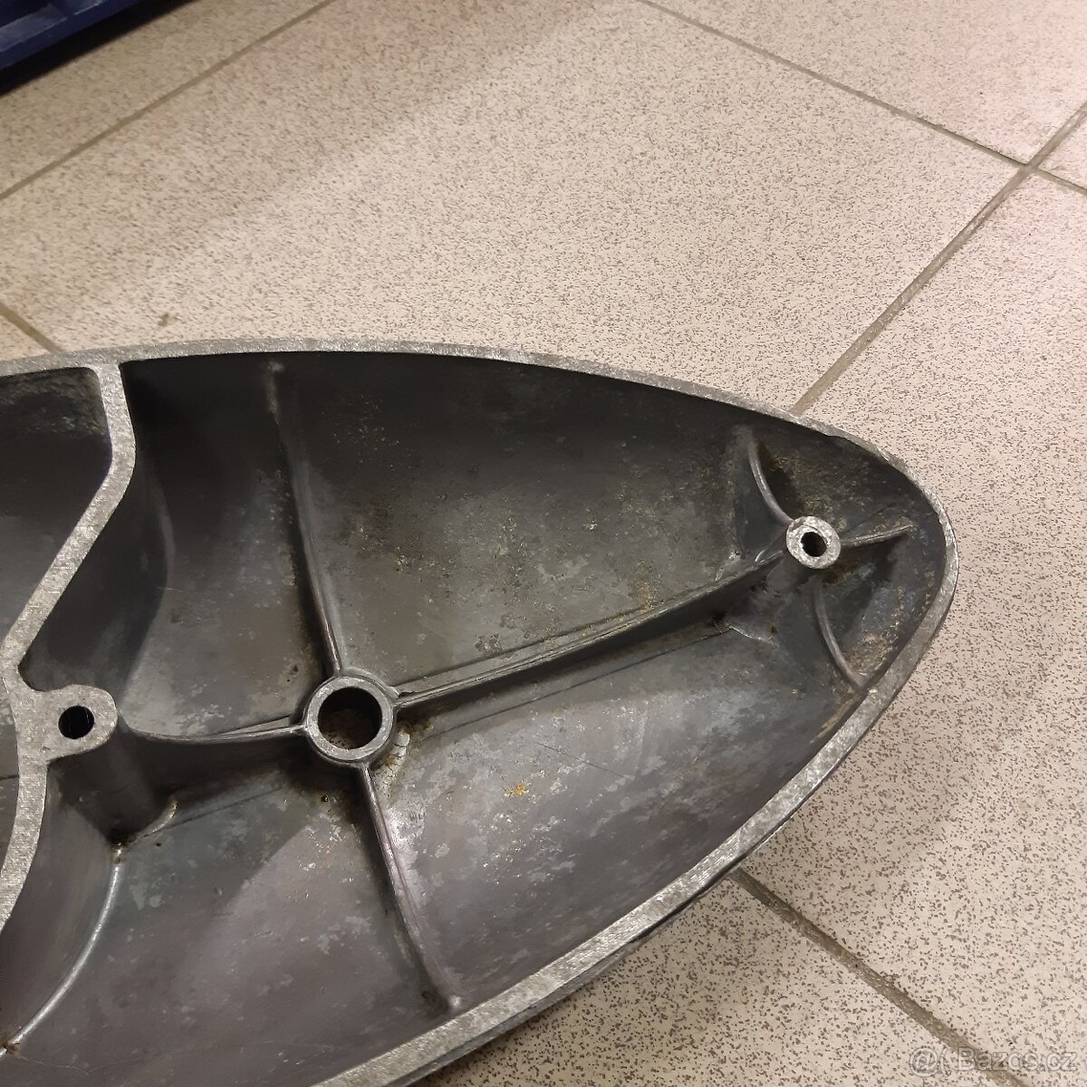 Jawa 250 pérak -komunista kryt motoru - 2