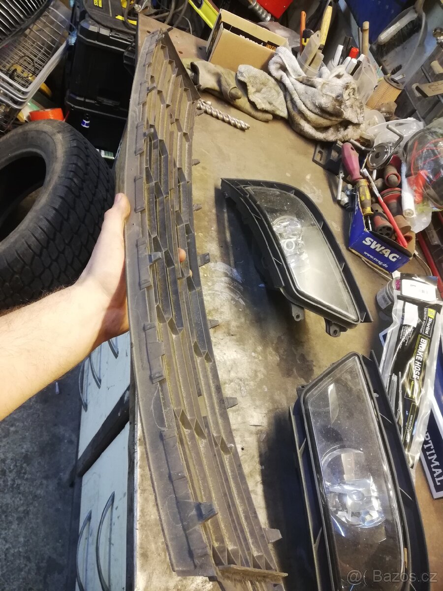 Mlhovky a mrizka nárazníku skoda superb 2 fl - 2