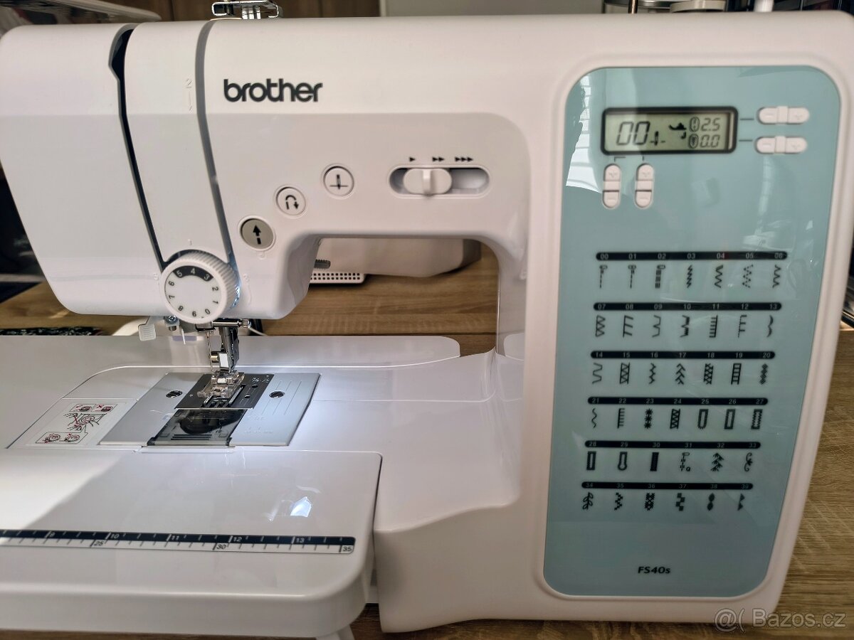 Šicí stroj Brother - zánovní - 2