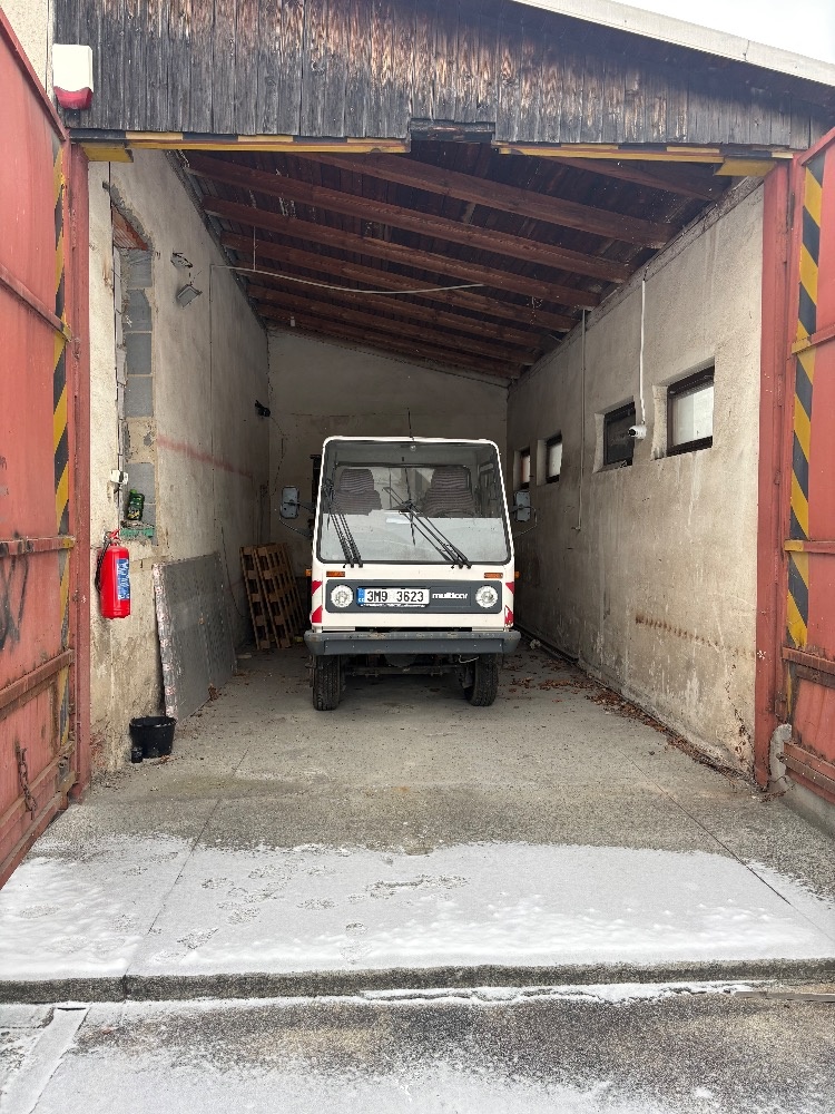 Garáž 8,8x3,8x3,5 výška - 2