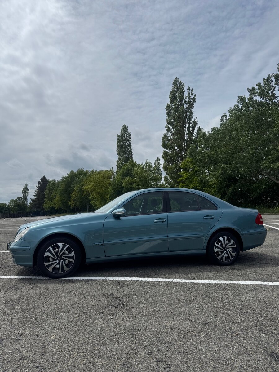 Mercedes-Benz E 270 CDi - 2