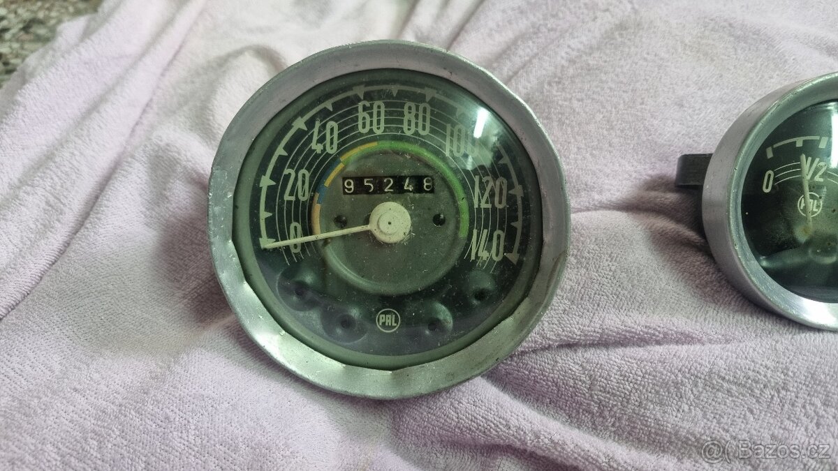 Přístroje Škoda Octavia - 2