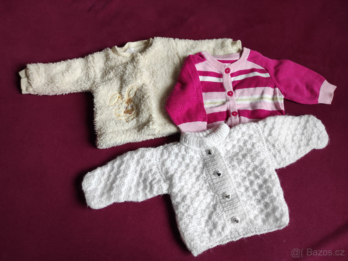 Svetry a mikiny pro miminko - 2