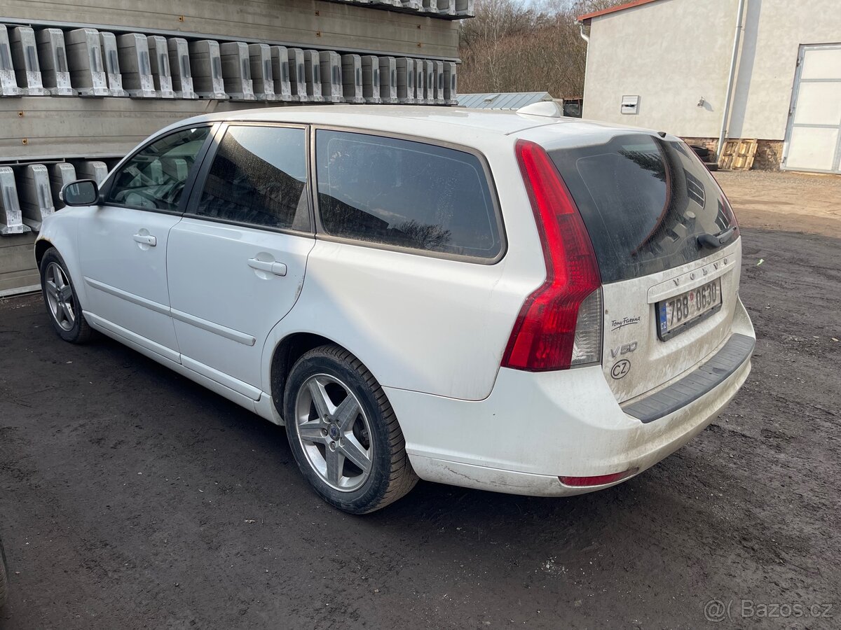 Volvo v50 - 2