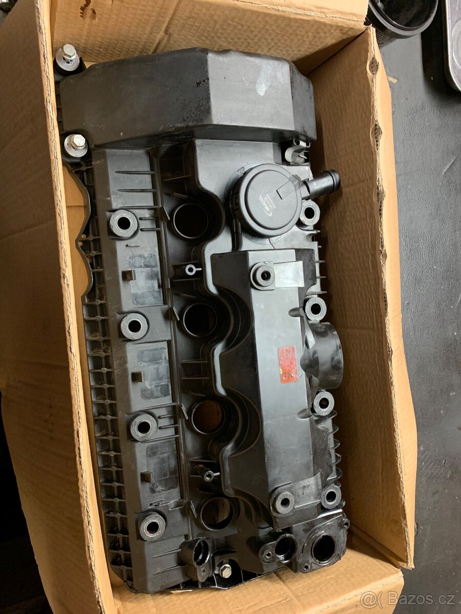 Ventilove víka BMW N62 4.4i - 2