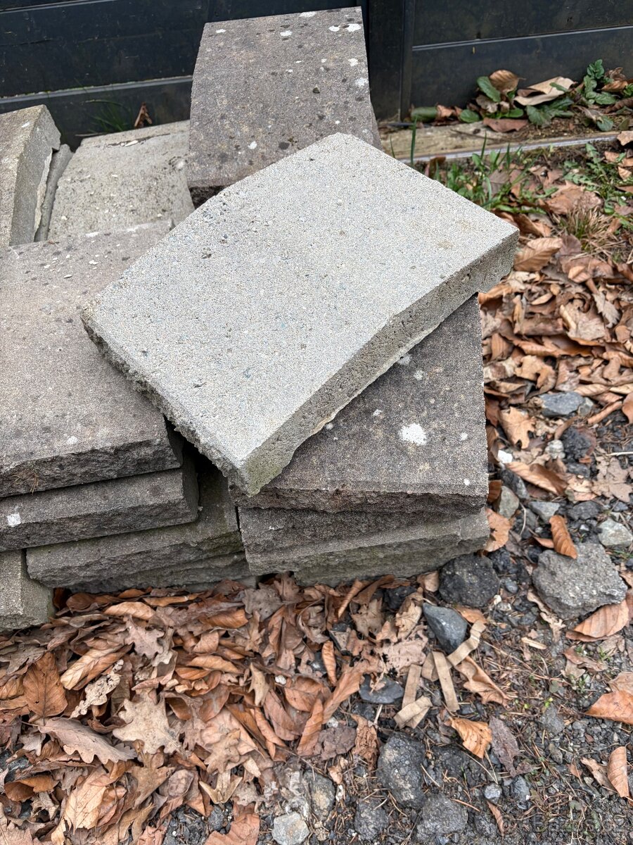 Plotová stříška - 2