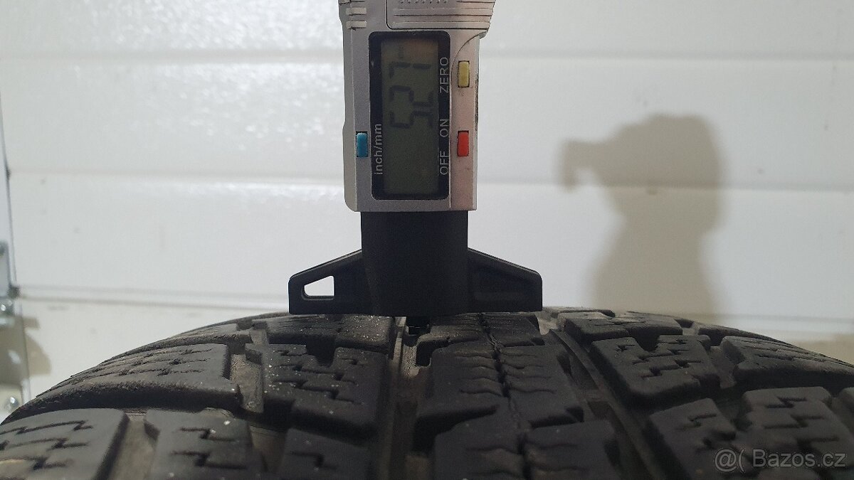Pneu 225/65/17 - 2