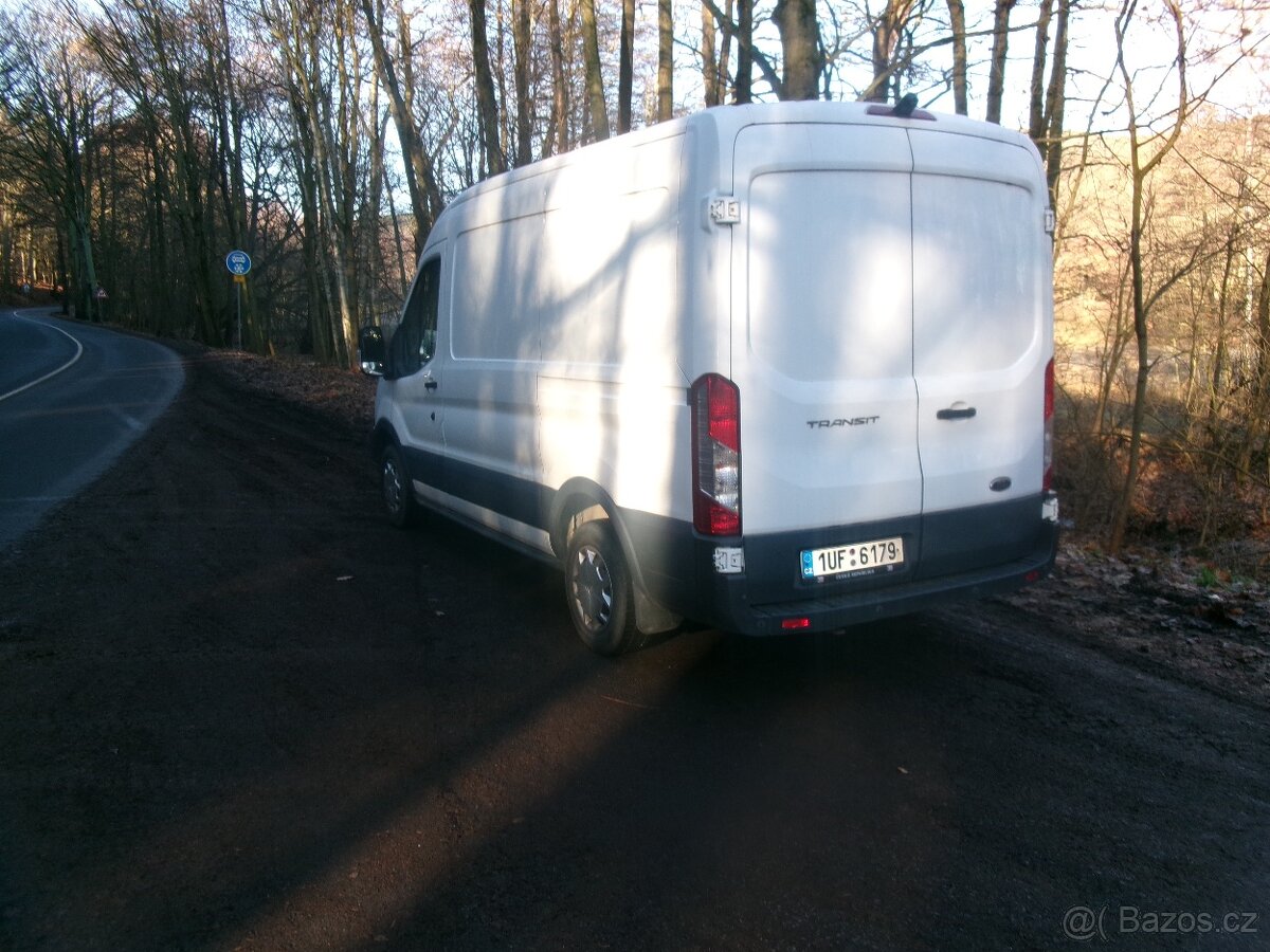Prodám obytnou dodávku Ford Transit - 2