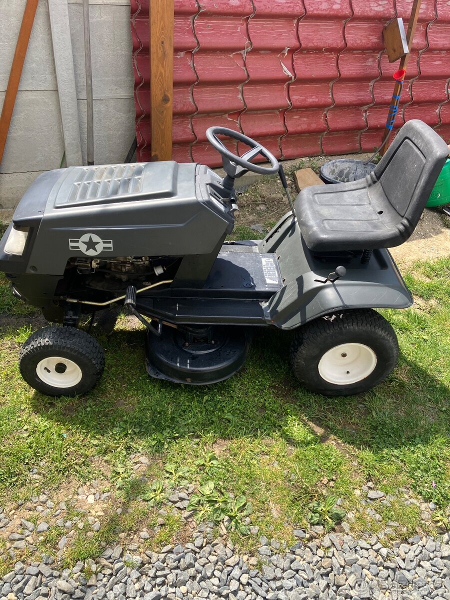 Zahradní traktor - 2