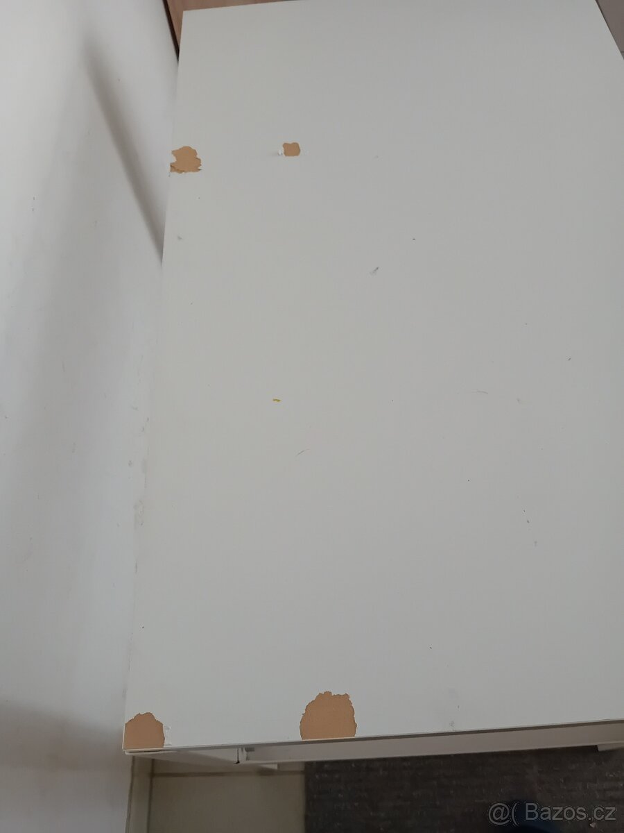 dětský psací stůl IKEA - 2