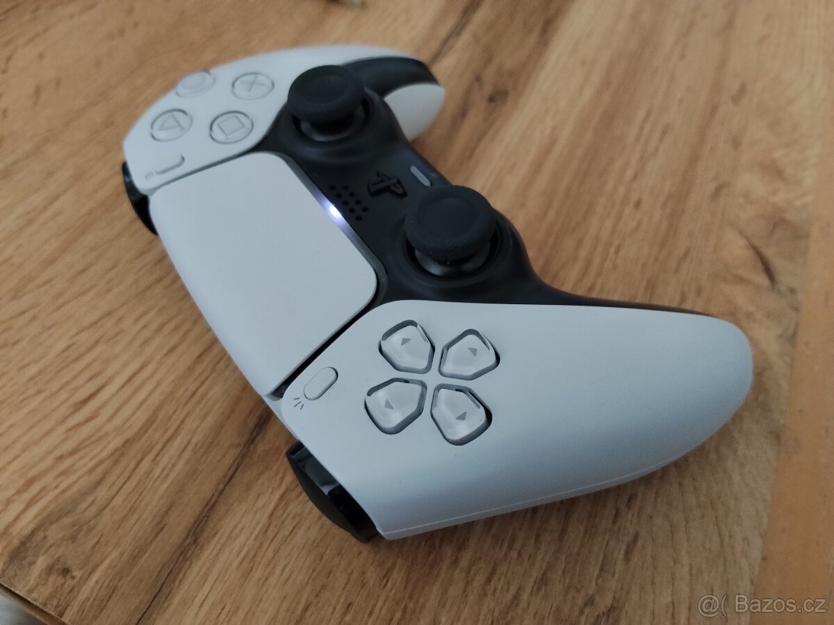 Dualsense ps5 - jako nový - 2