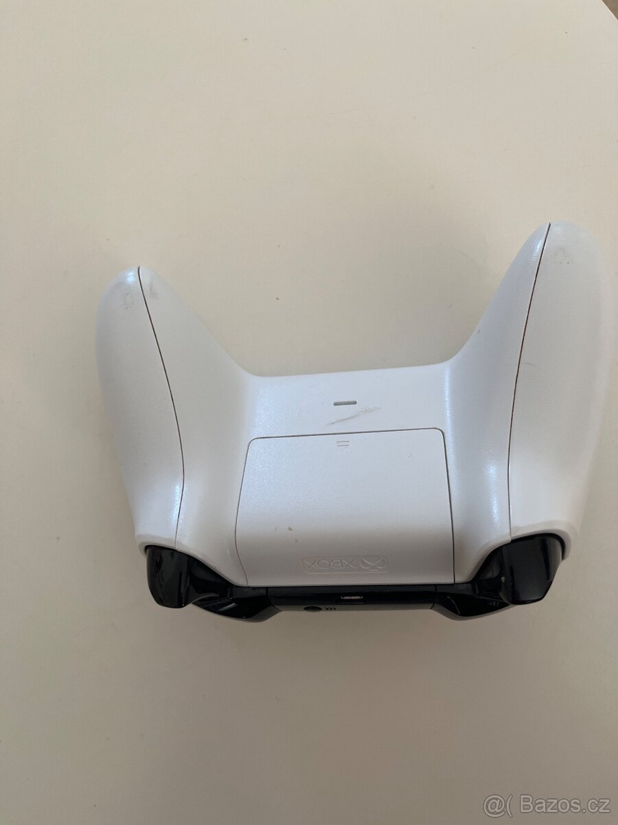 Ovladač na Xbox one - 2