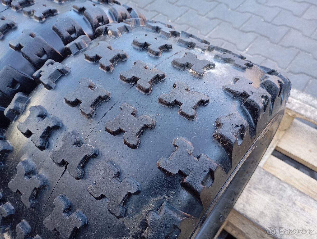 Pneu 20x11.00-9 Sunf