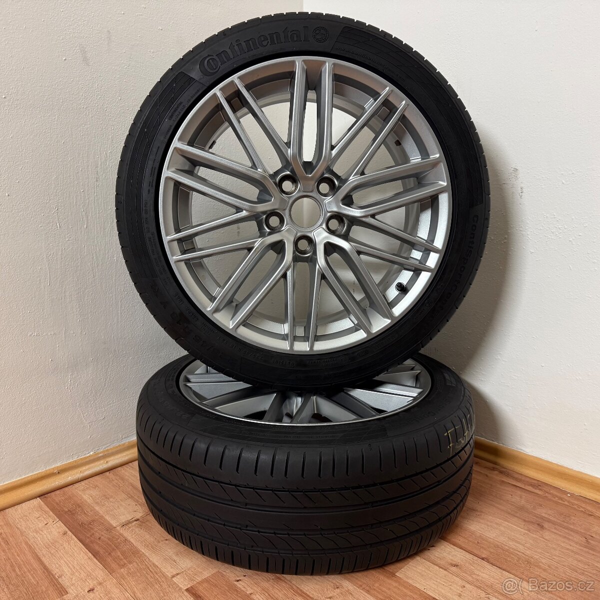 HYUNDAI GENESIS 5x114,3 R18 ET34+LETNÍ 225/45R18 6mm - 2