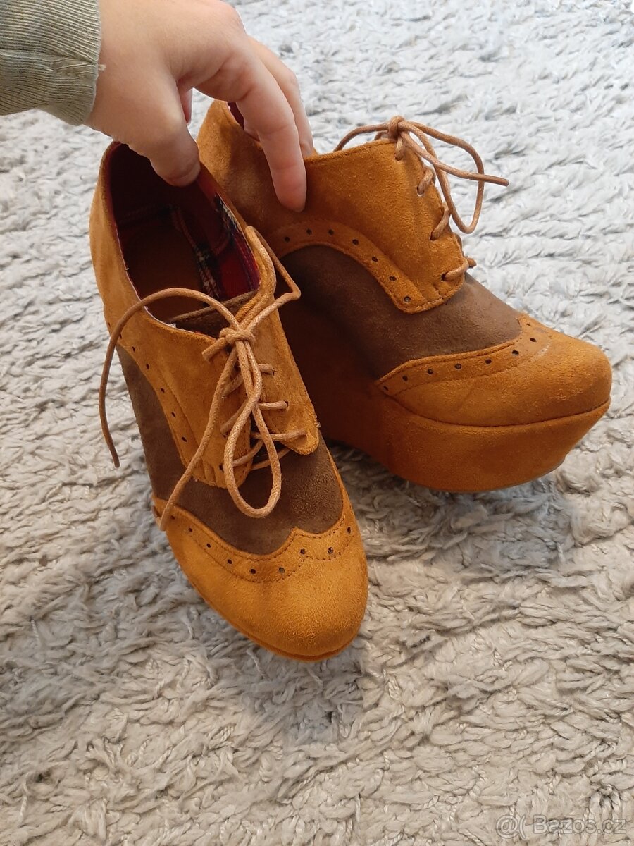 Boty na klínku - 2