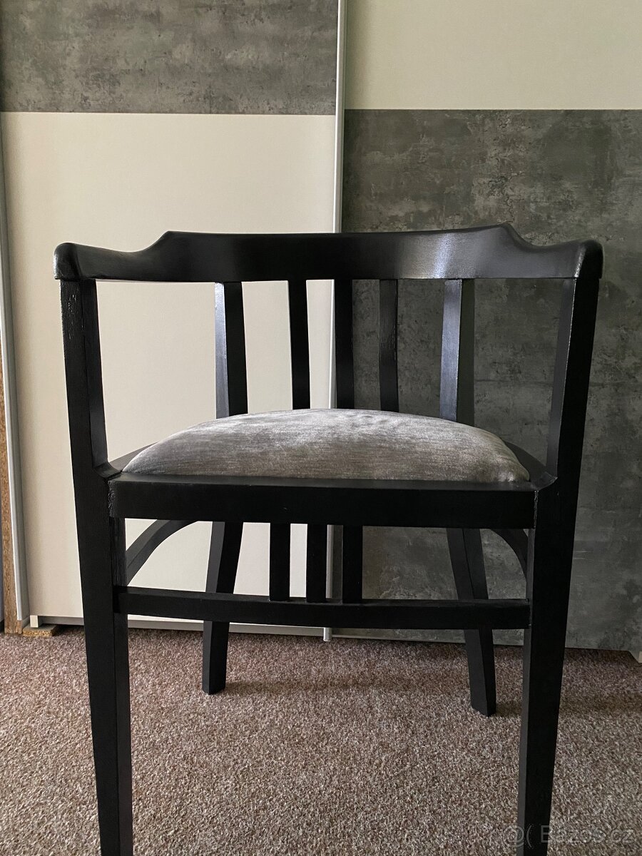 Raritní retro židle z masivu — elegantní, cenný kousek ve vý - 2