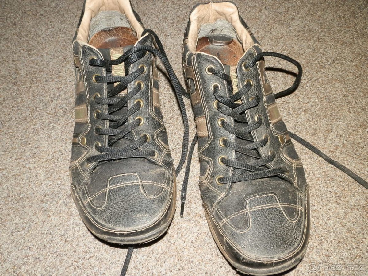 Obuv zn.Mustang vel.42 - 2