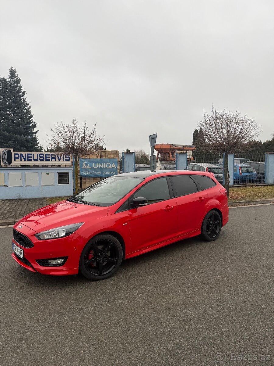 Ford Focus ST-Line Red&Black Edition - 2
