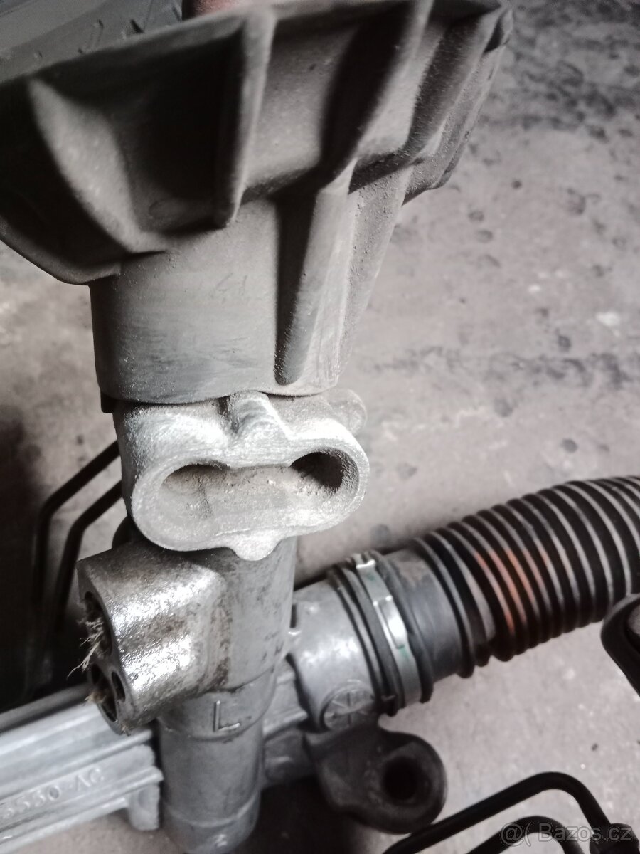 Hřeben řízení na ford focus II - 2