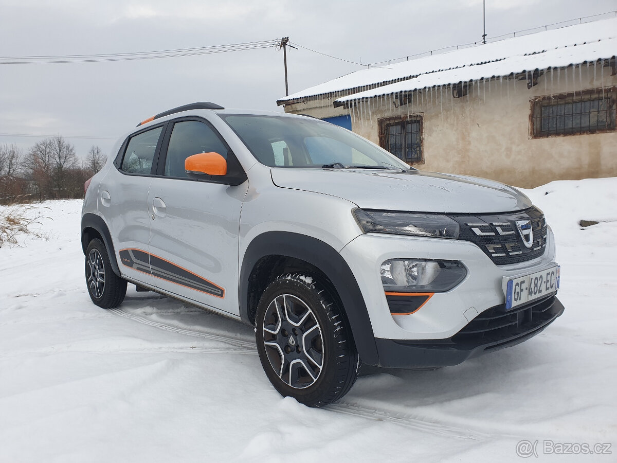 Dacia Spring, dojezd 150-250km, rychlonabíjení CCS - 2