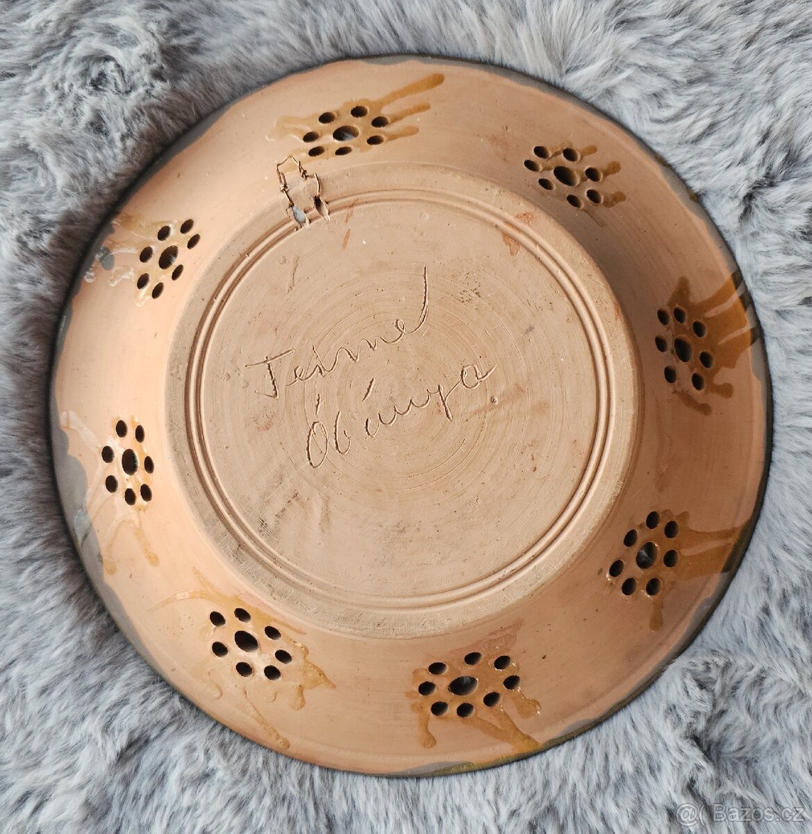 Ručně prořezávaný talíř Óbánya - 2