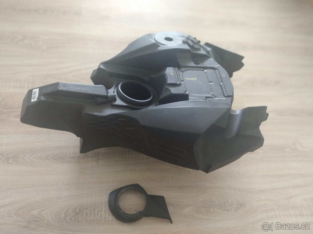 Bmw 800 gs Adventure nádrž - 2