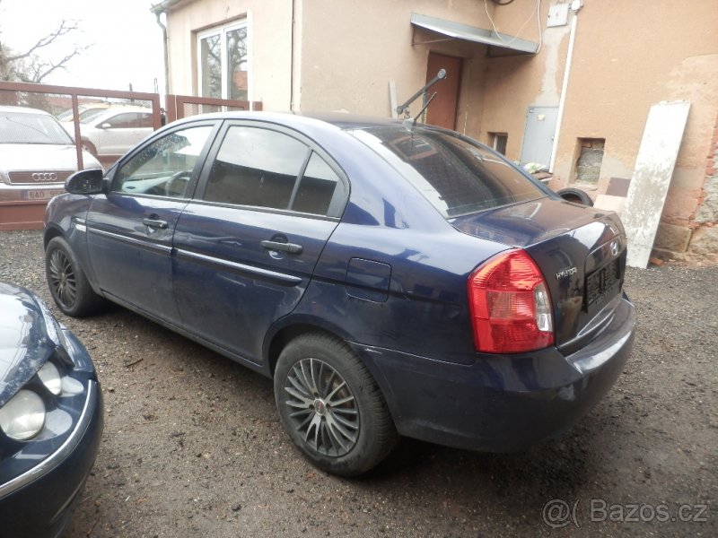 Hyundai Accent 1.5 CRDI - 2