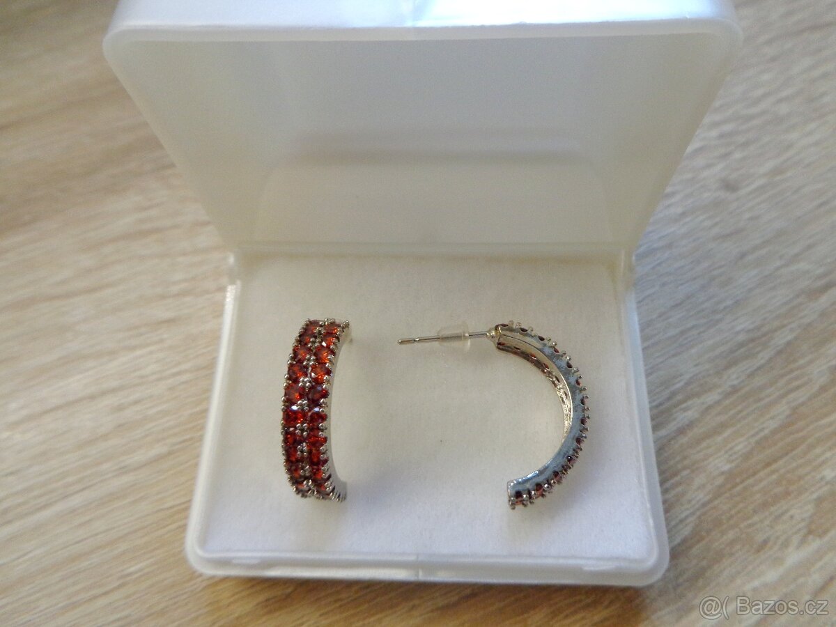 Náušnice do obloučku červené - 2