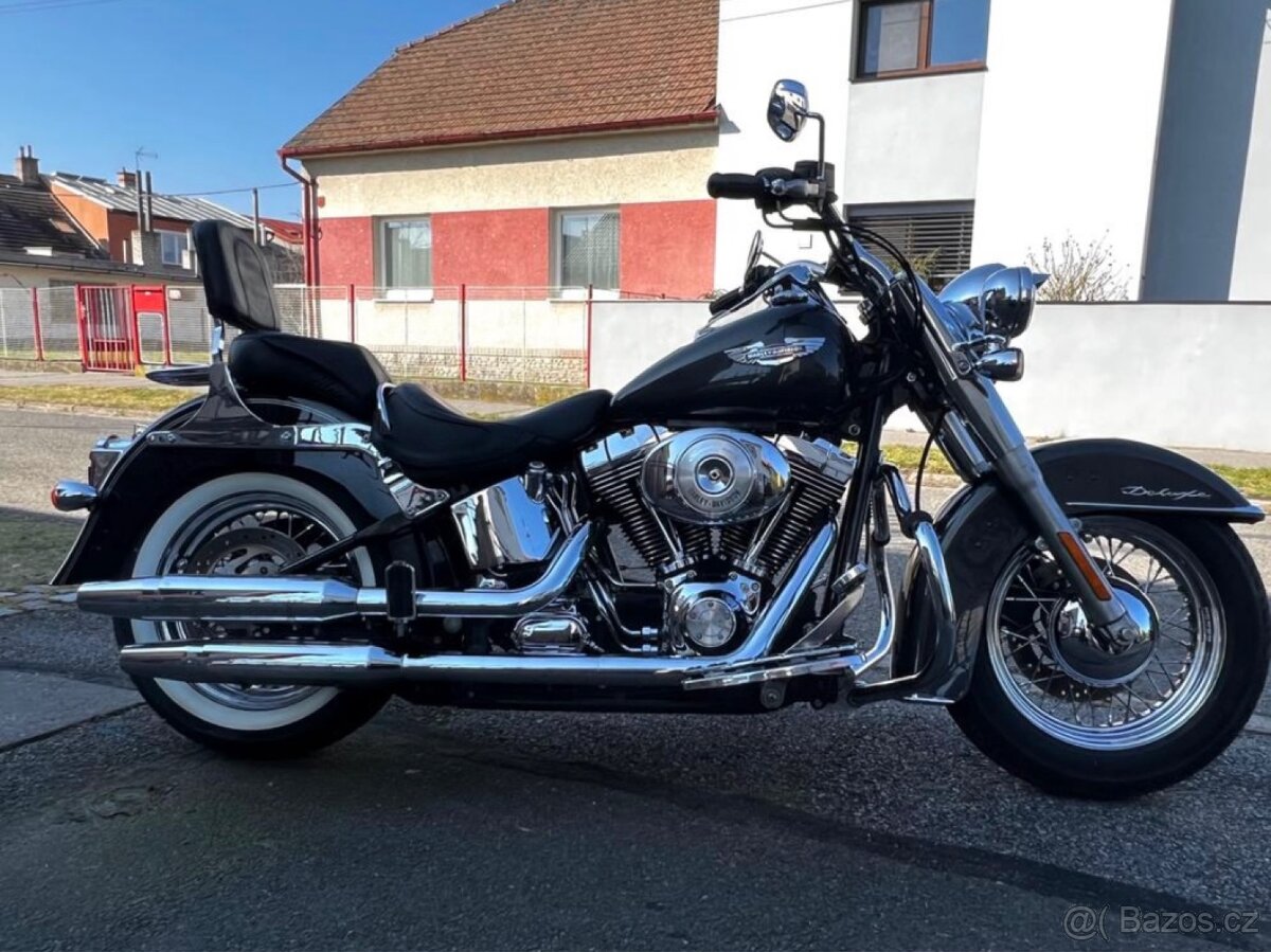 Harley - Davidson, grafitový Softail Deluxe 88´ inch. - 2