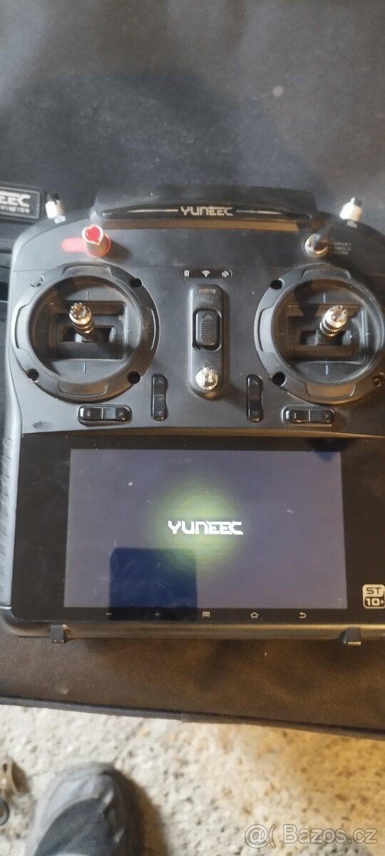 Yuneec ST10+ - 2