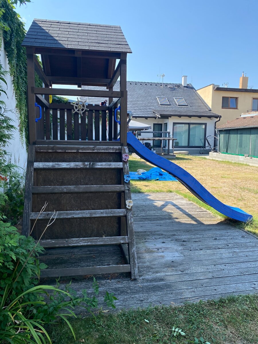 Dětské hřiště se skluzavkou - 2