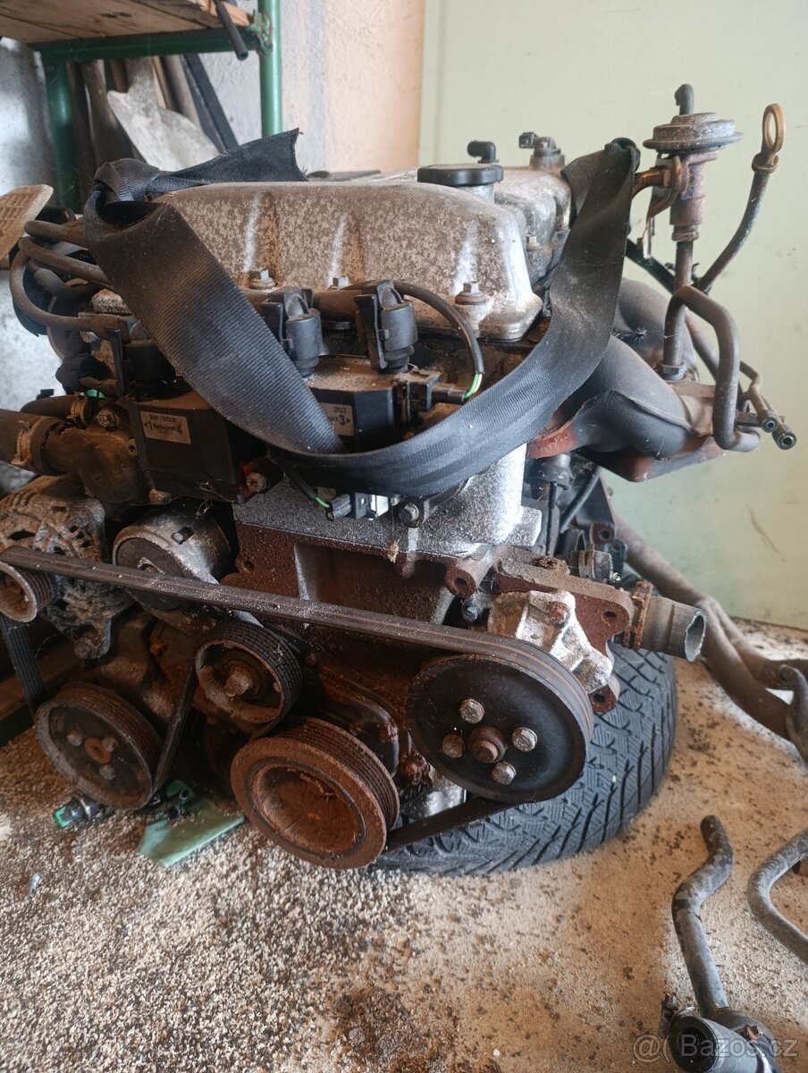 Motor Ford Scorpio 2.0i - 2